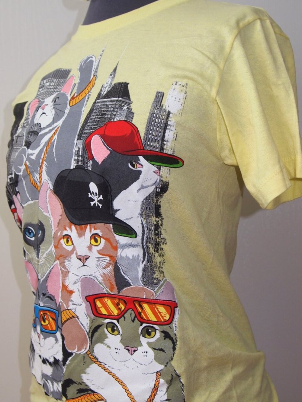 Retro Y2K Hawk Yellow Tee Shirt Top with Skater Cats Kitties